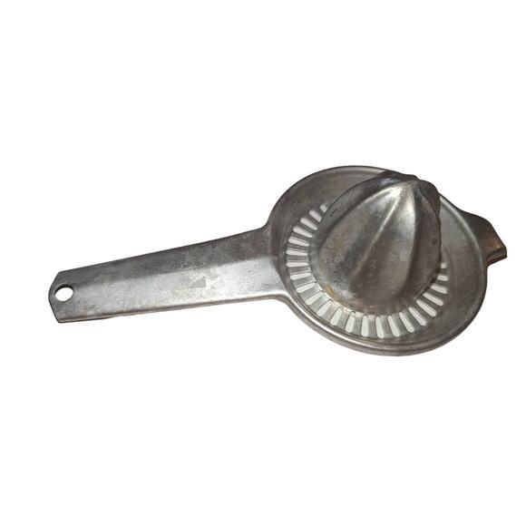 Vintage Antique Kitchen Utensils Farmhouse Rustic Primitive Hand Mixer Bromwell - Picture 6 of 15